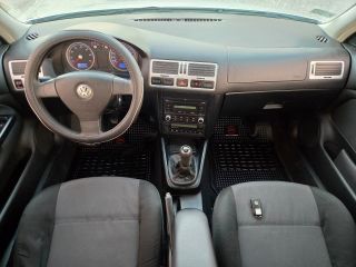 VENDO / PERMUTO / FINANCIO VOLKSWAGEN BORA 2009