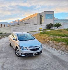 VENDO / PERMUTO / FINANCIO CHEVROLET PRISMA 2015