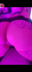 Mía tu bebota caliente ♨️ tu milf 