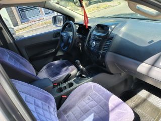 Vendo Ford Ranger 2.2  - 2013