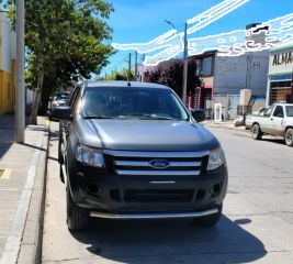Vendo Ford Ranger 2.2  - 2013