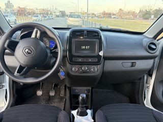 Dueña vende Renault Kwid 1.0 Intense año 2020 7.000km