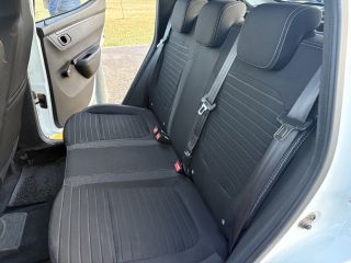Dueña vende Renault Kwid 1.0 Intense año 2020 7.000km