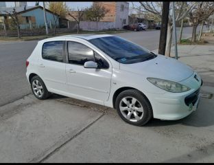 307 Xs Premium nafta 2011 con 89 mil km reales y comprobbles