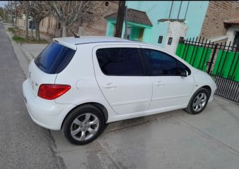 307 Xs Premium nafta 2011 con 89 mil km reales y comprobbles