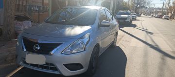 NISSAN VERSA 2018