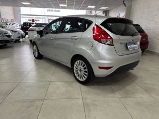 FORD FIESTA 1.6L SE AÑO 2015