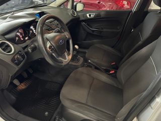 FORD FIESTA 1.6L SE AÑO 2015