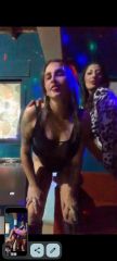 Gatitas en celo  Pete a dos lengüitas cumplí tu fantasía de dos nenas calientes 24 horas en nuestro departamento