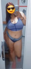 Gordita exuberante de lolas grandes