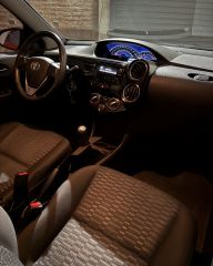 Toyota Etios XLS 5P 2.015