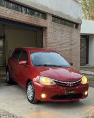 Toyota Etios XLS 5P 2.015