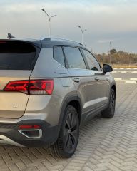 VW Taos Hero 1.4 250 TSI 2.021