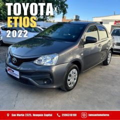 AMS AUTOMOTORES VENDE TOYOTA ETIOS 4P 2022