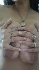 Por pocos días pily porteñita petera adicta al sexo colita juguetona