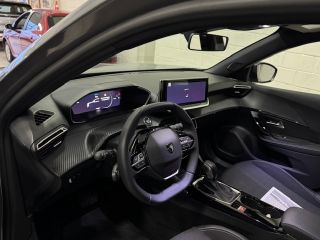 PEUGEOT 2008 ALLURE 1.0 T T200 AÑO 2025