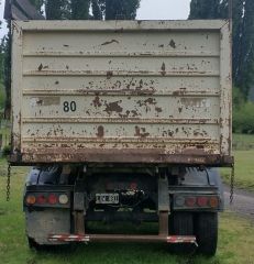 BATEA VOLCADORA RANDON 2+1 NEUMATICO ENGOMADA