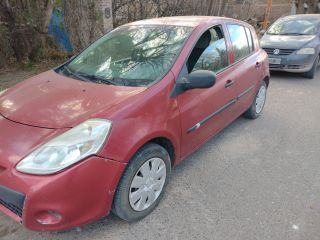 Clio importado España. Año 2010