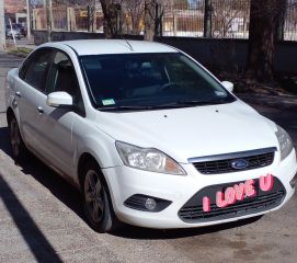 Vendo Ford Focus sedan 2011
