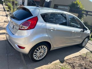 Vendo Ford Fiesta Titanium 2017