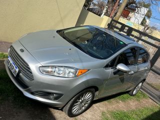 Vendo Ford Fiesta Titanium 2017