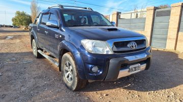 Titular vende Toyota Hilux Sr 3.0 2010