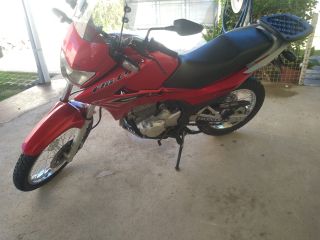 Honda Falcon 400 año 2015 precio USD 5700