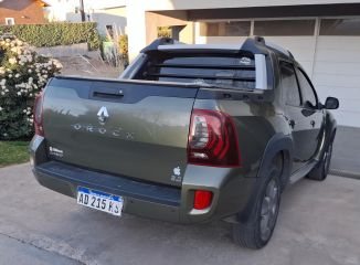 Vendo Duster Oroch Outsider Plus 2.0