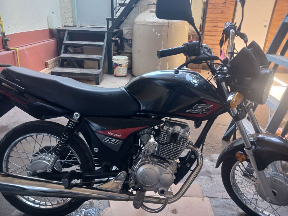 Vendo motomel S2 año 2023 ( Base) exelente estado única dueña