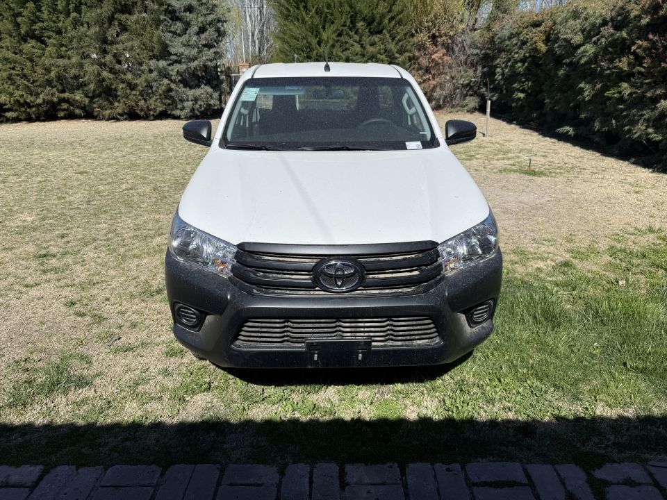 Vendo Hilux Chasis dx 4x4 0km
