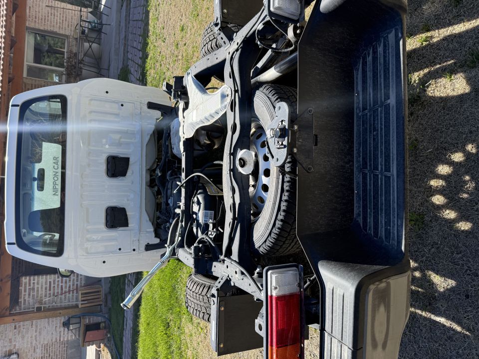 Vendo Hilux Chasis dx 4x4 0km