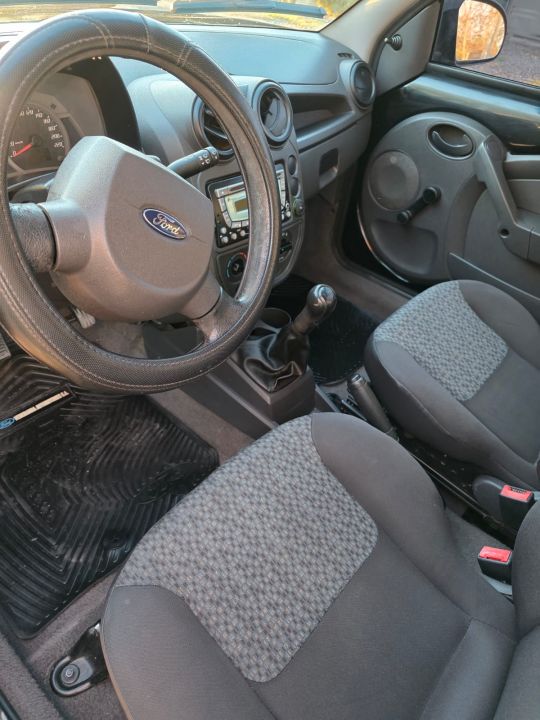 VENDO FORD KA