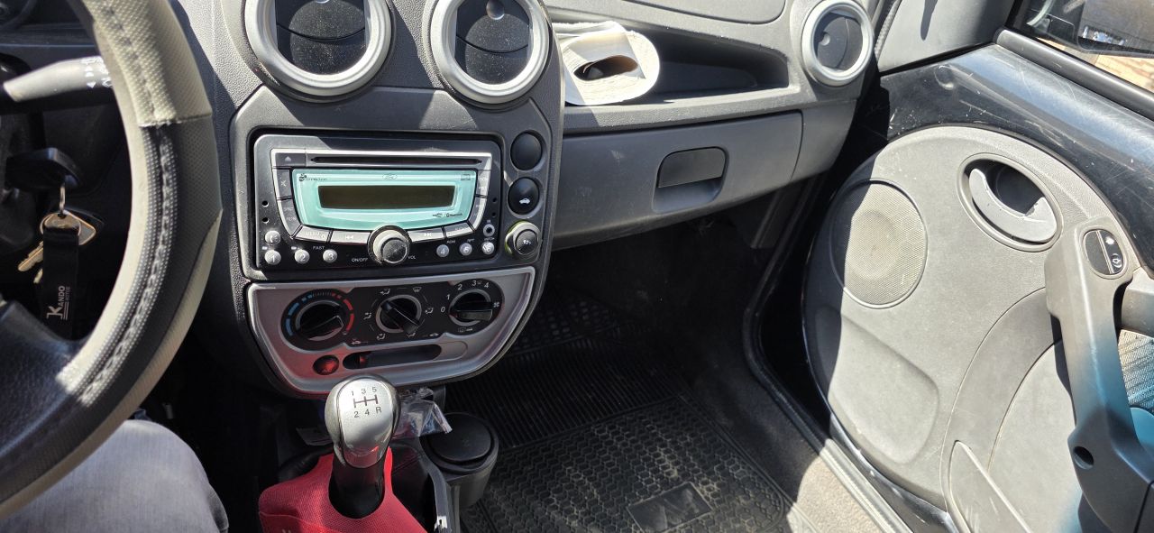 Vendo vendo  ford KA