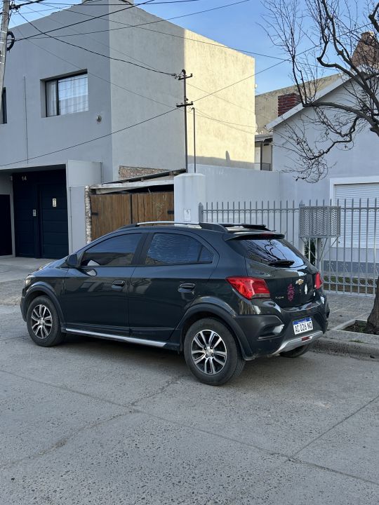 Chevrolet Onix Activ