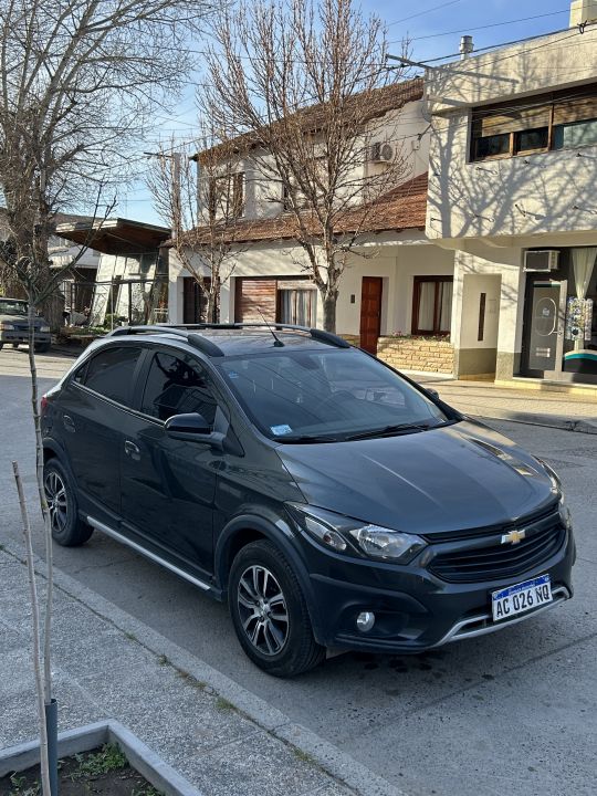 Chevrolet Onix Activ