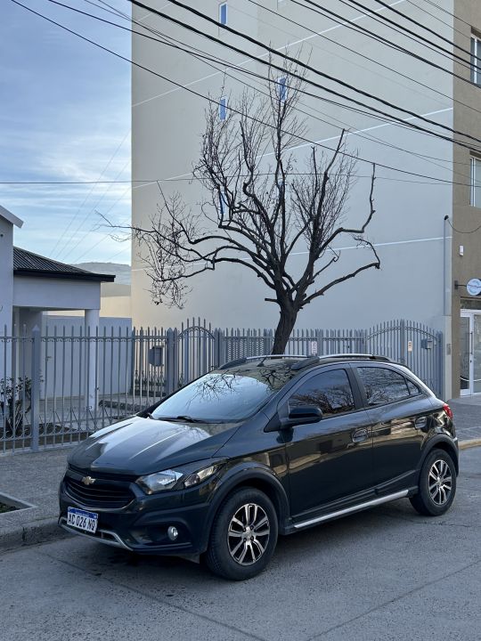 Chevrolet Onix Activ