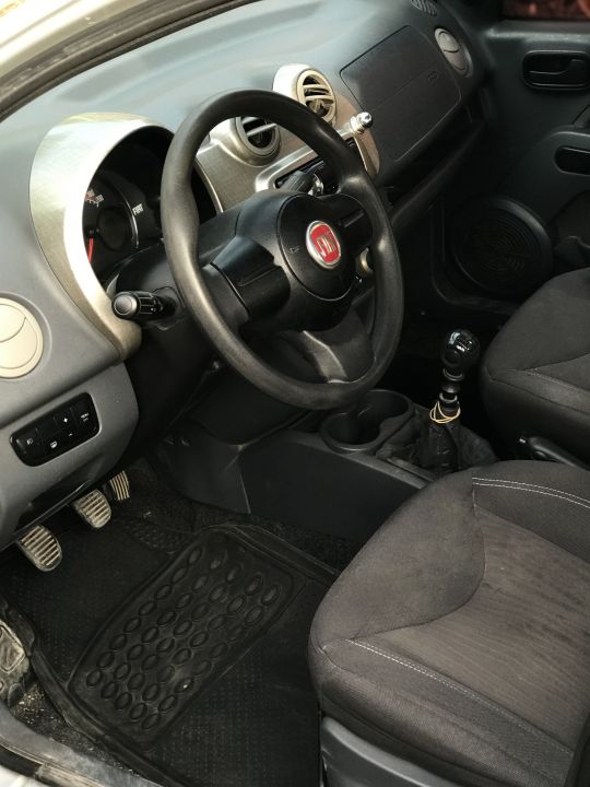 SE VENDE AUTO FIAT UNO WAY