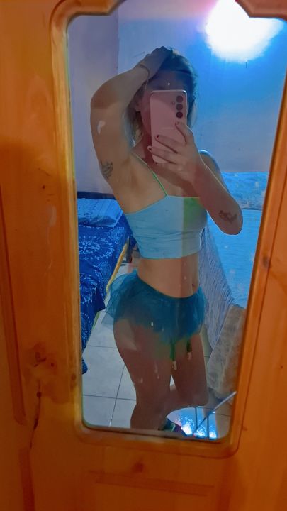 Nahila tu rubia amor