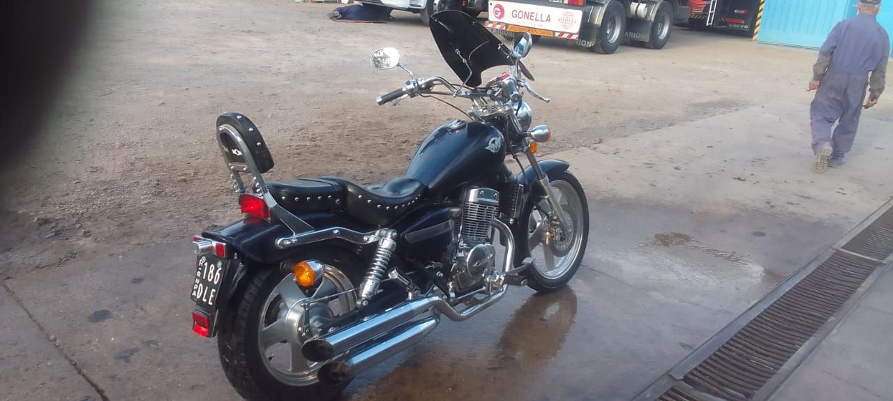 Moto mondial 2.5 HD