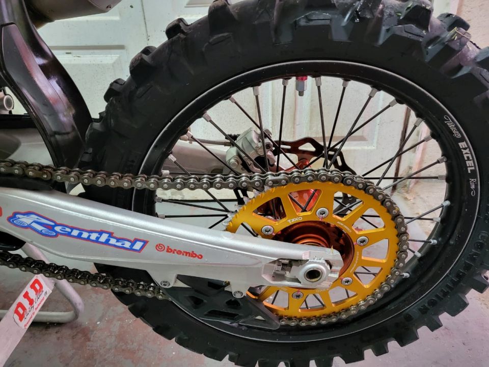 VENDO O PERMUTO MOTO US$ 12.500 -MARCA KTM 350 CC- MODELO SX 2019