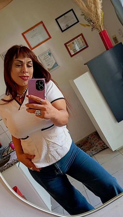 ARIANA MASAJES: MIS MASAJES SON PERSONALIZADOS, PROFESIONALES  TERAPEUTICOS Y TAMBIÉN CON RELAX