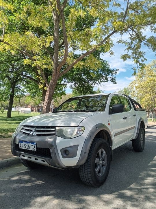 MITSUBISHI L200 3.2 GLS 4X4