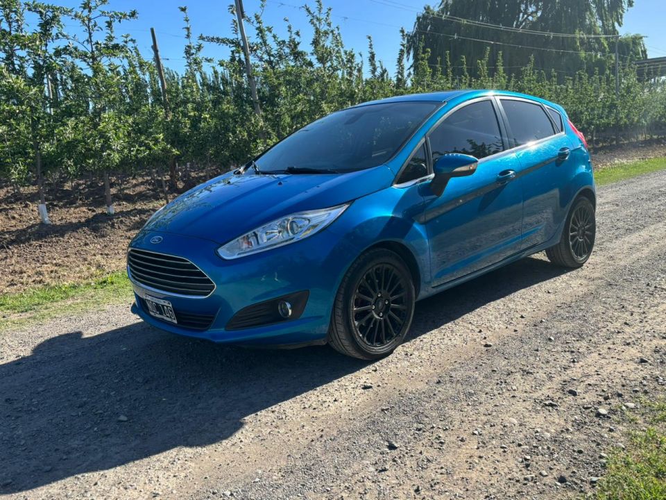 FORD FIESTA KINETIC TITANIUM