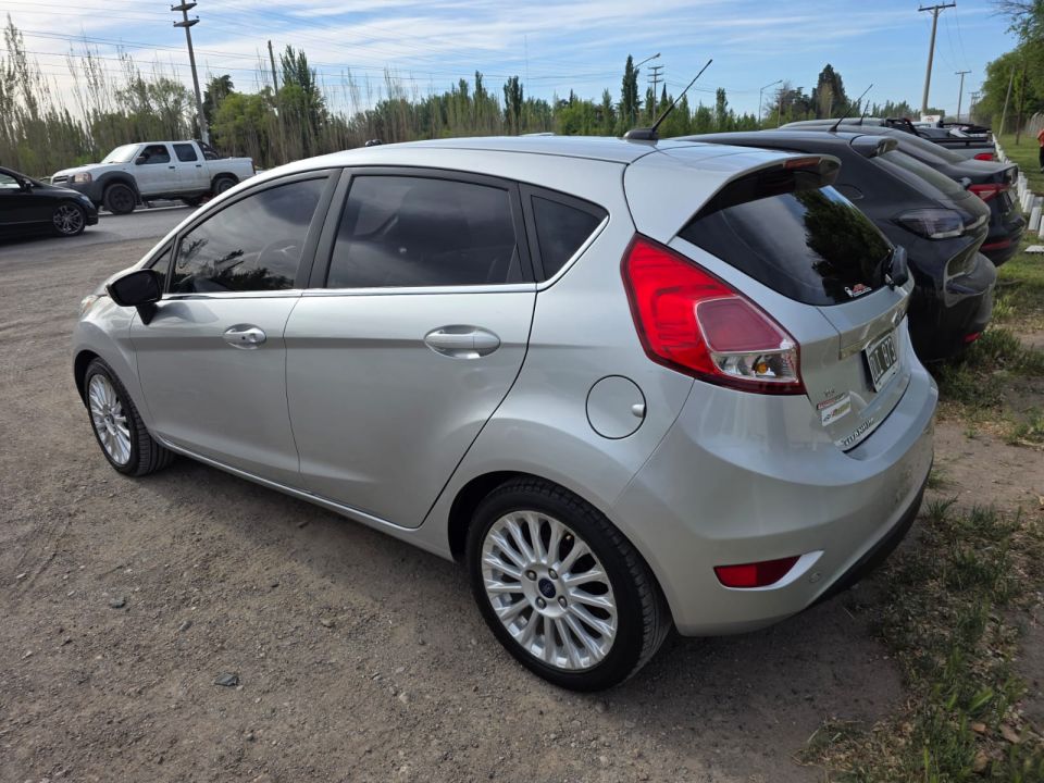 FORD FIESTA KINETIC TITANIUM 1.6 POWERSHIFT