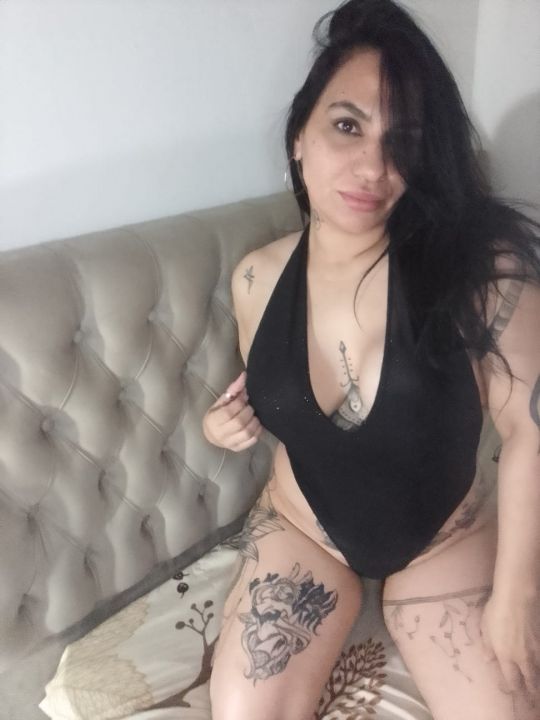 Mía tu gatita sensual