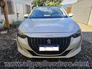 Vendo Peugeot 208 Allure 1.6 MT 2021 impecable 27000km
