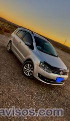 Auto volkswagen Suran
