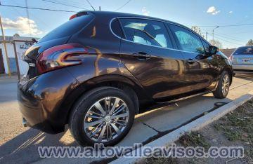 Vendo Peugeot 208 Feline 2017