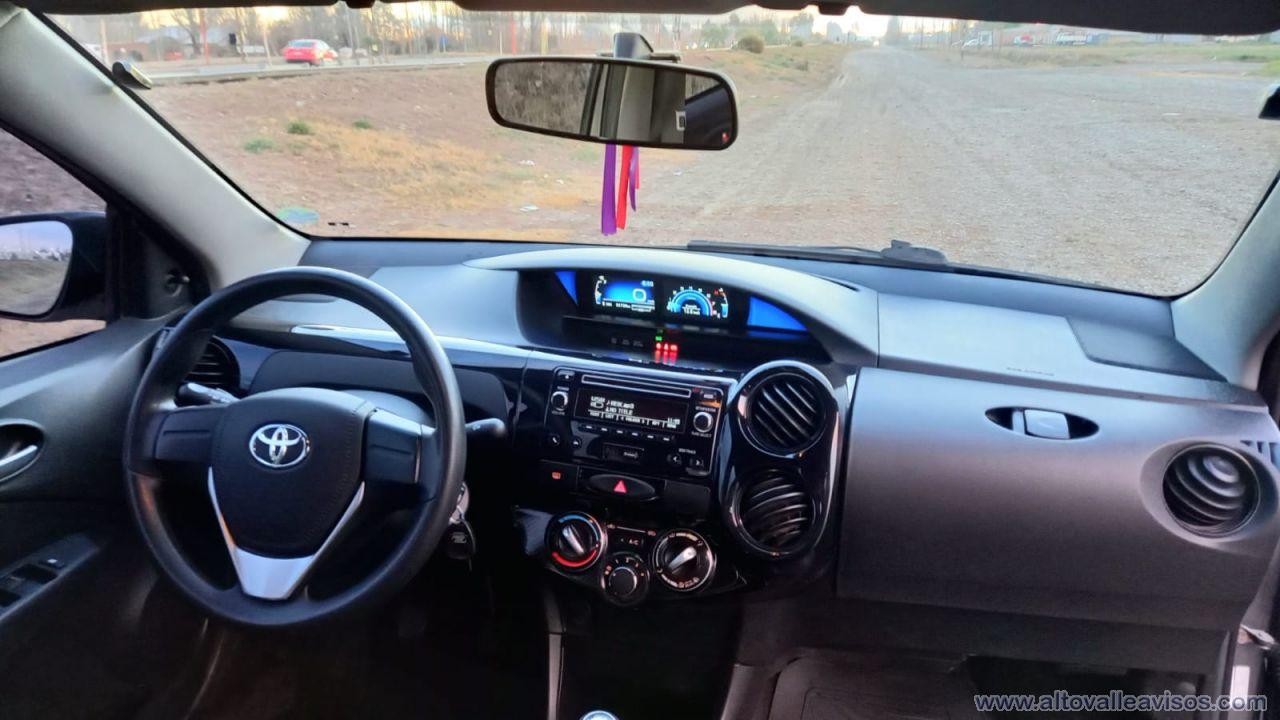 TOYOTA ETIOS X 2022 58.000 KM