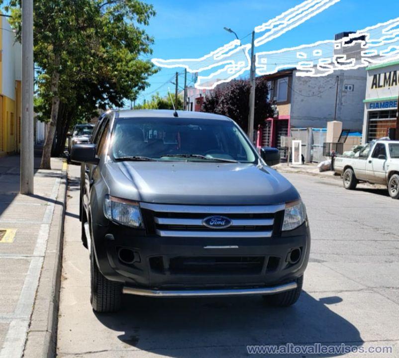 Vendo Ford Ranger 2.2  - 2013